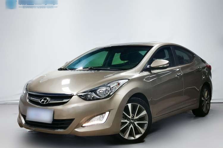 Used Hyundai Elantra 2015 1.6L Automatic Luxury Model
