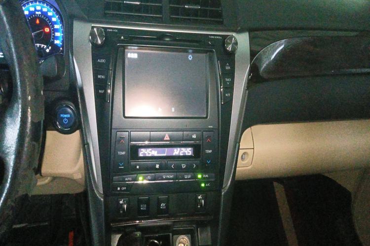 Used Toyota Camry 2015 Dual-Engine 2.5 HG Luxury Navigation Edition
