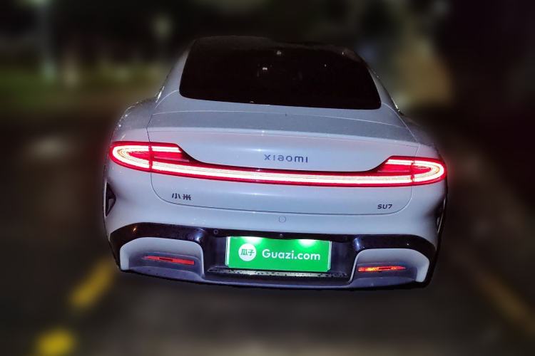 Used  SU7 2024 Rear-Drive Standard Founder Edition
