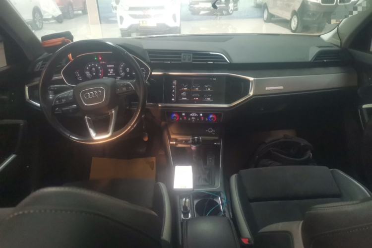 Used Audi Q3 2020 35 TFSI Ambition Dynamic Edition
