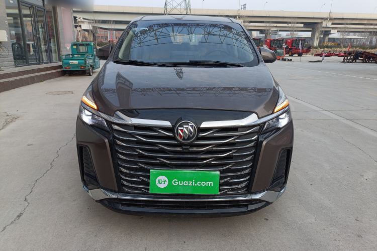 Used Buick GL8 2023 Land Executive Class Comfort Model
