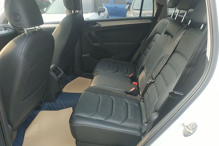 Used Volkswagen Tiguan L 2019 Revised 330TSI Automatic Two-Wheel Drive Smart & Luxury Edition China VI Standard