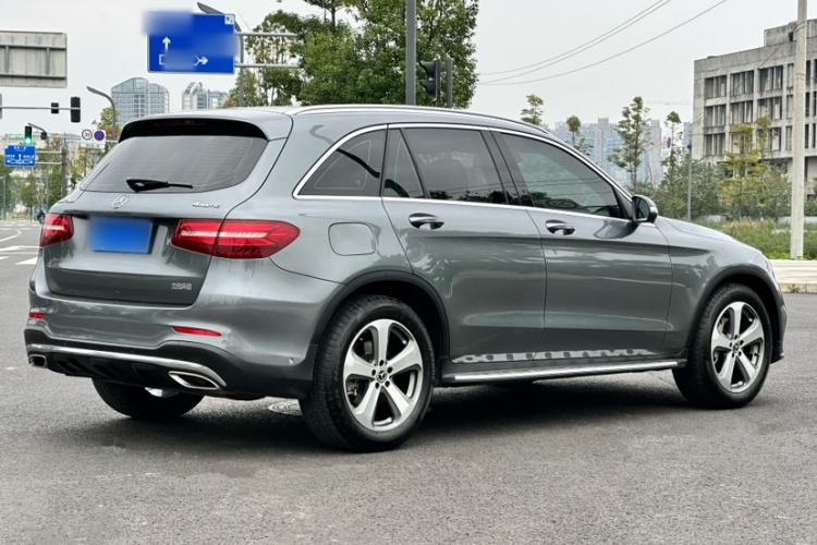 Used Mercedes-Benz GLC 2017 GLC 260 4MATIC Luxury Model
