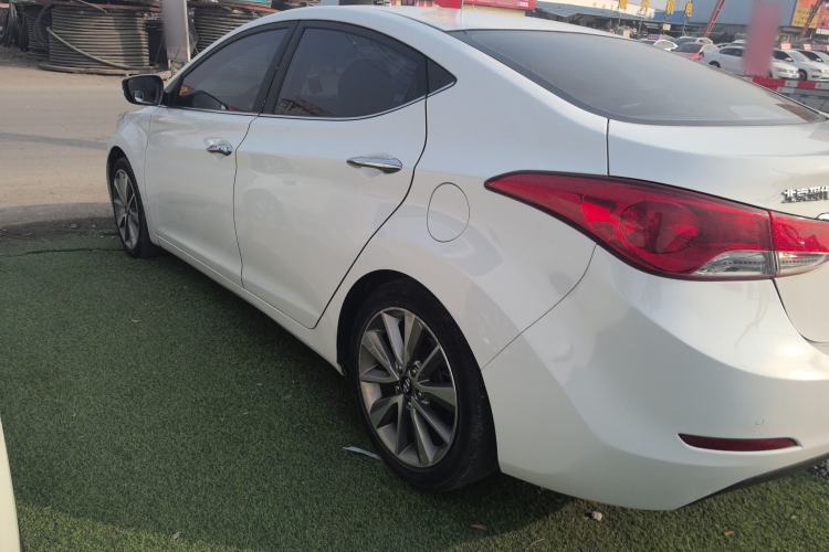 Used Hyundai Elantra 2015 1.6L Automatic Leading Model
