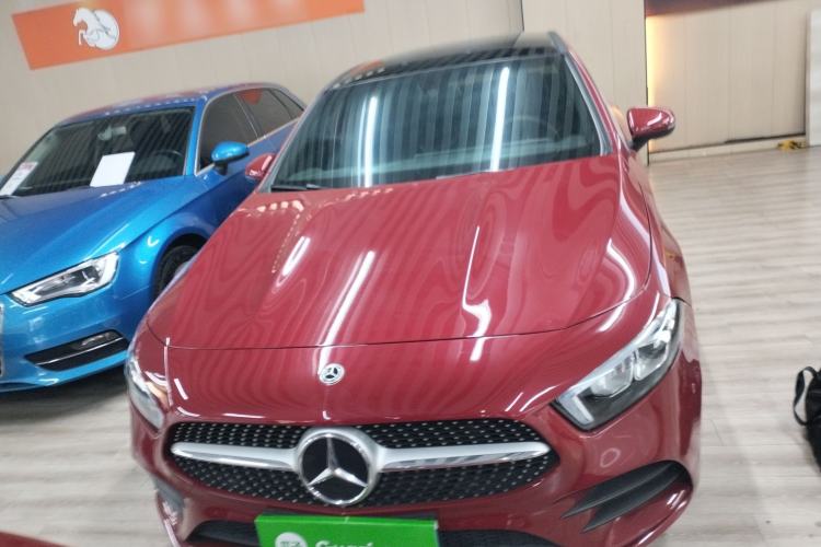 Used Mercedes-Benz A-Class 2021 A 200 L Sport Sedan Fashion Model
