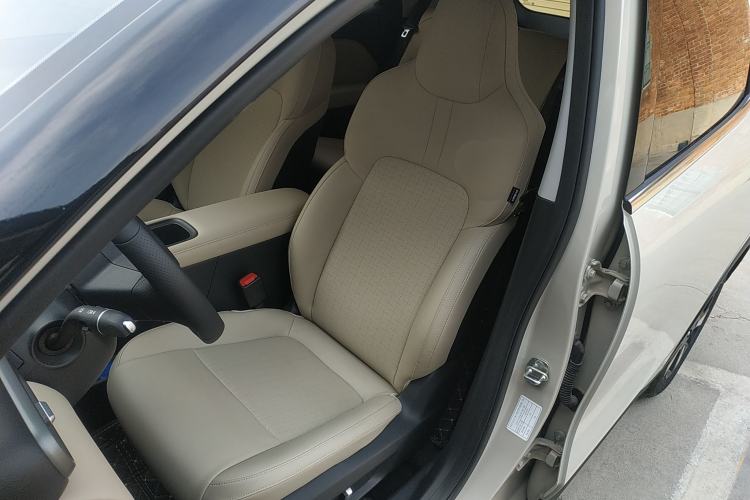 Used Wuling Bingo PLUS 2024 401 km Range 5-Seater Version
