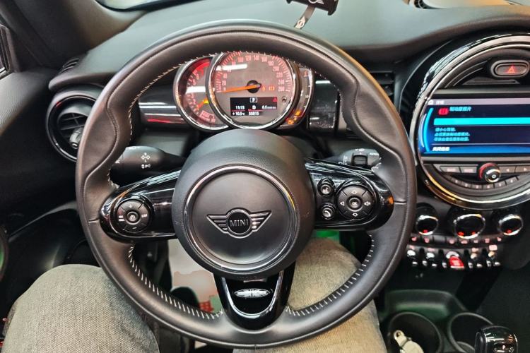 Used  MINI 2018 1.5T COOPER CABRIO Artist
