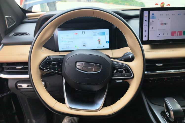 Used Geely Auto Haoyue L 2023 2.0T DCT Flagship Version
