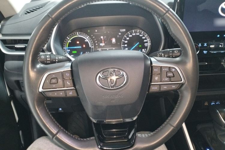 Used Toyota Highlander 2022 Dual-Engine 2.5L Four-Wheel Drive Prestige Version 7 Seats