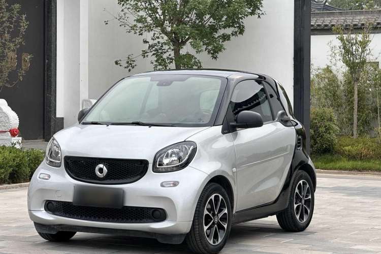 Used  fortwo 2015 1.0L 52 kW Hardtop Passion Edition
