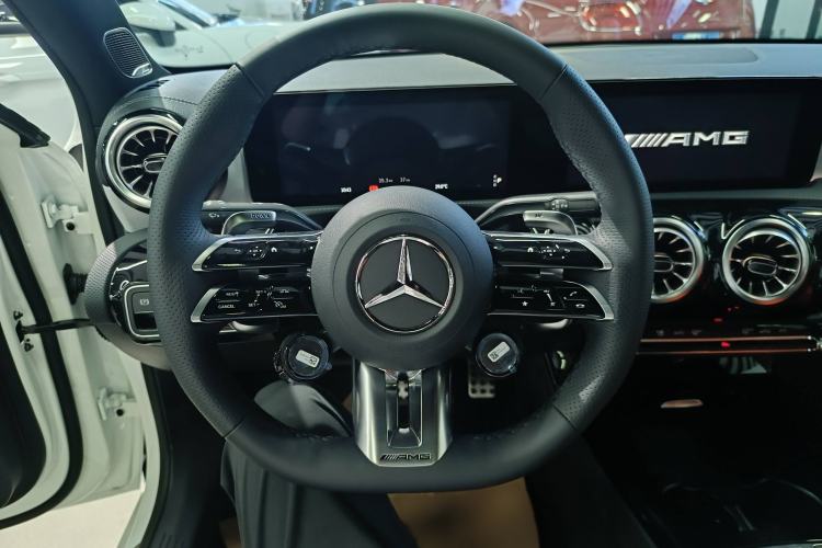 Used Mercedes-Benz A-AMG 2025-Year Restyled AMG A 35 L 4MATIC
