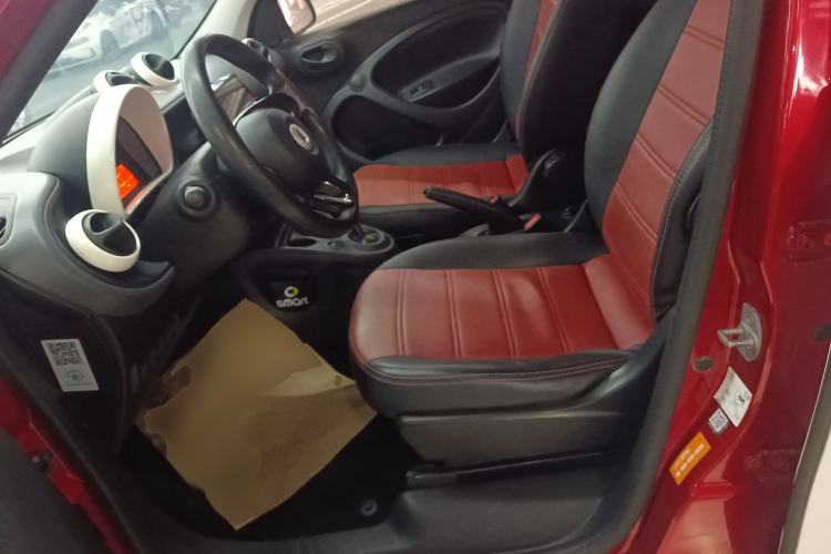 Used  forfour 2016 1.0L 52 kW Dynamic Edition
