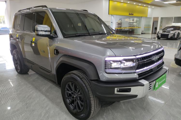 Used  Leopard 5 2023 Explore Edition