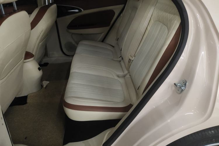 Used ORA Good Cat 2022 Morandi Edition 400km Standard Range Luxury Version Lithium-Ion Battery