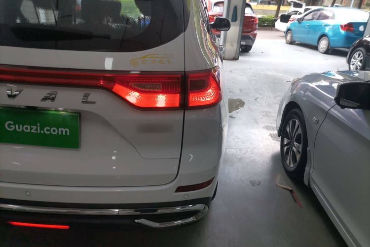 Used Haval M6 2021 PLUS 1.5T DCT Luxury Smart Connectivity Model
