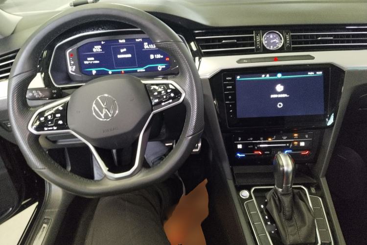 Used Volkswagen Magotan 2023 2 Million Units Commemorative Edition 330TSI DSG Luxury Version
