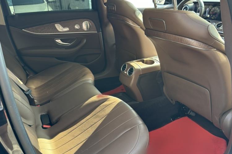 Used Mercedes-Benz E-Class 2019 Facelifted E 300 L Stylish Version
