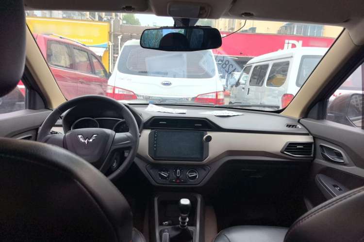 Used Wuling Hongguang 2019 1.5L S Standard Version China VI LAR
