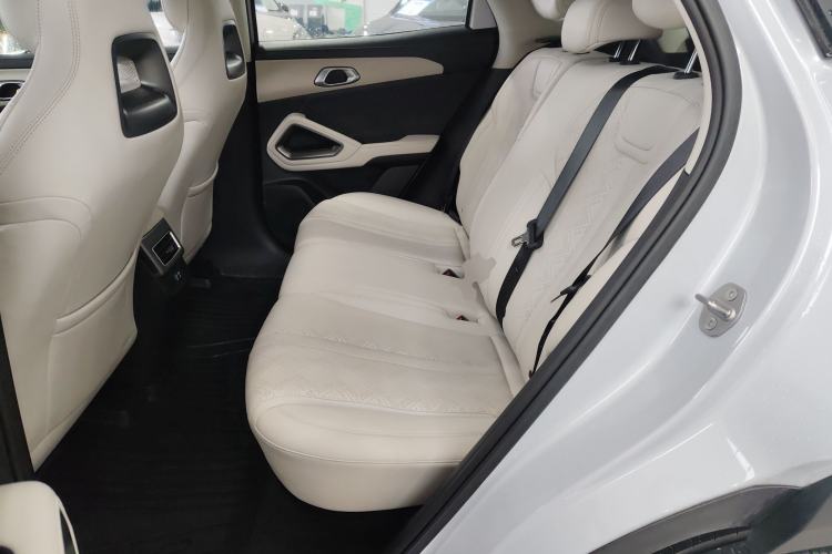 Used BYD Yuan UP 2025 Intelligent Driving Version 401 km Leading Edition