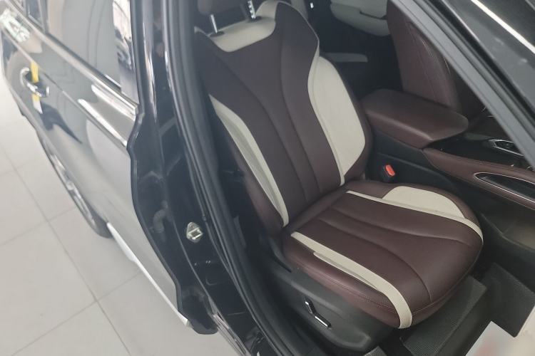 Used Geely Auto Monjaro L 2024 2.0TD High-Power Automatic Two-Wheel Drive Yunqi Version
