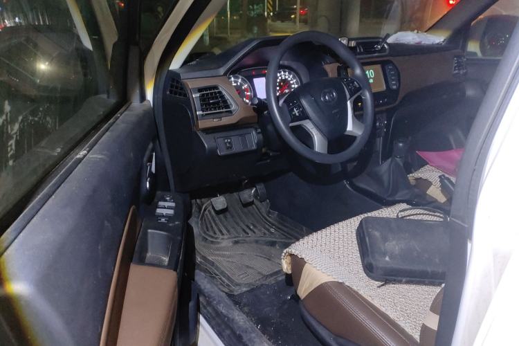 Used Great Wall Wingle 6 2017 2.4L Gasoline 4x4 Elite Version 4G69
