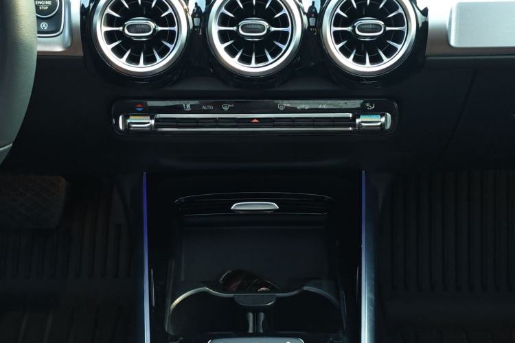 Used Mercedes-Benz GLB 2022 Updated GLB 200 Fashion Edition
