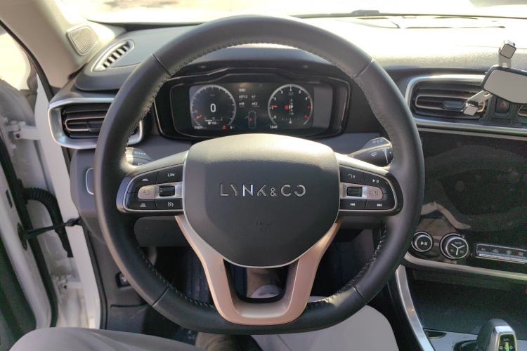 Used Lynk & Co 01 2017 2.0T Two-Wheel Drive Pro Edition
