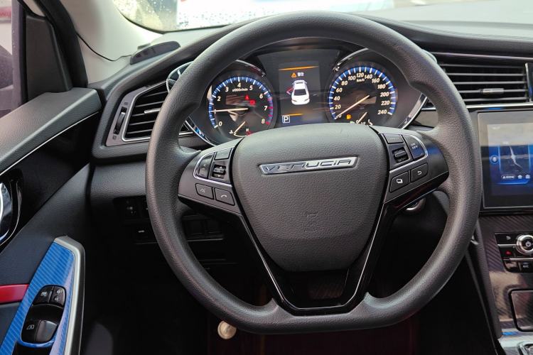 Used Venucia D60 2018 1.6L CVT Smart Connect Elite Edition