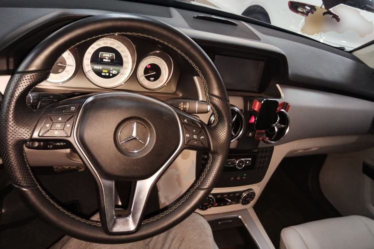 Used Mercedes-Benz GLK-Class 2014 GLK 260 4MATIC Dynamic Model