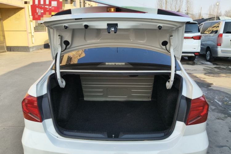 Used Volkswagen Jetta 2017 1.4L Manual Fashion Edition
