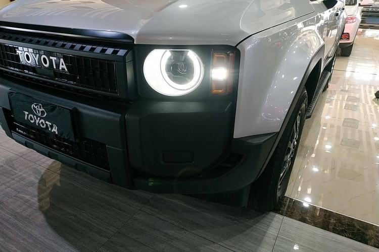 Used Toyota Prado 2025 2.4T Cross-Border BX Edition 5 Seats
