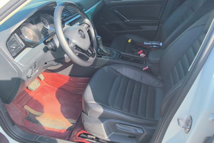 Used Volkswagen Lamando 2017 280TSI DSG Comfort Edition
