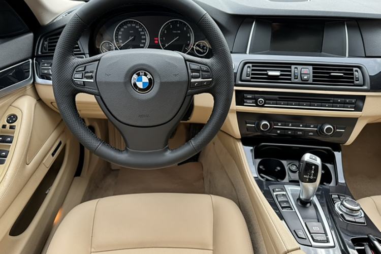 Used BMW 5 Series 2014 520Li Elegant Model