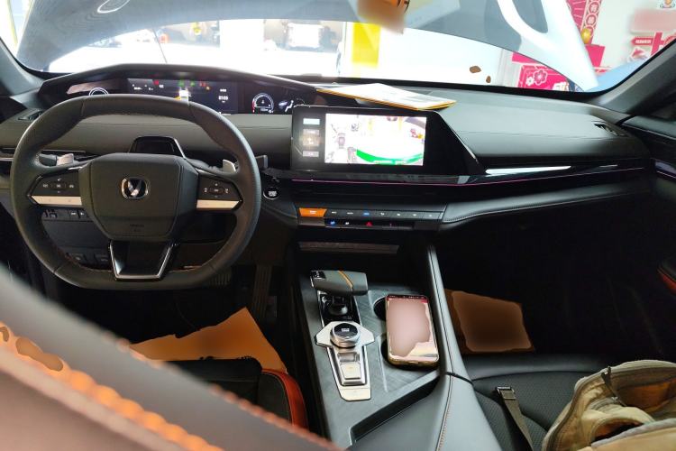 Used Changan UNI-V 2023 1.5T Prestige Model