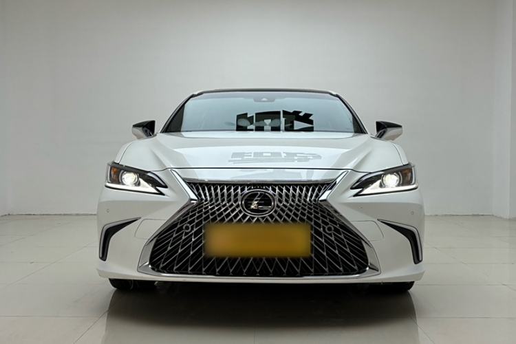 Used Lexus ES 2022 200 Excellence Edition
