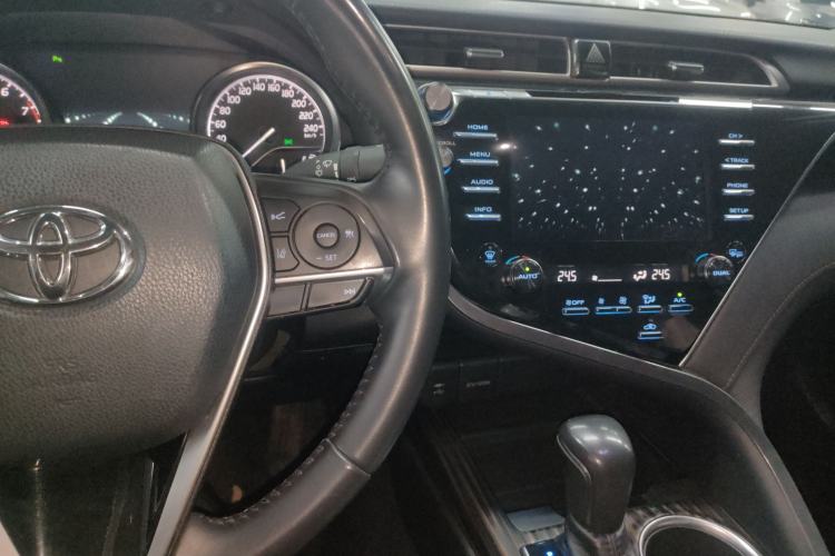 Used Toyota Camry 2018 2.5G Luxury Edition