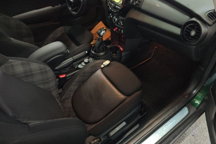 Used  MINI 2016 1.5T COOPER
