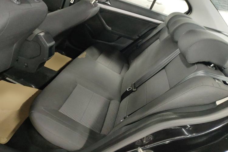 Used Volkswagen Lavida 2015 1.6L Manual Fashion Edition
