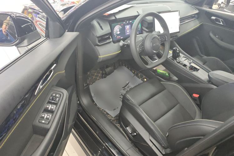 Used Lynk & Co 03 2023 1.5TD DCT JingPro
