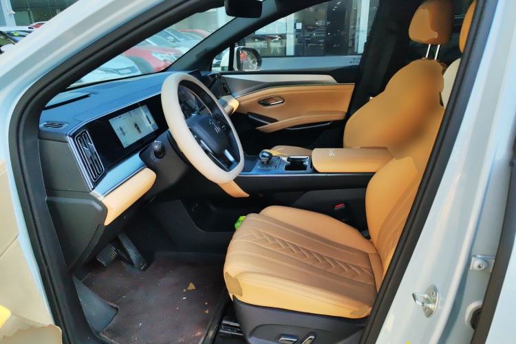 Used BYD Song L DM-i 2025 Intelligent Driving Version 160 km Beyond-Range Type
