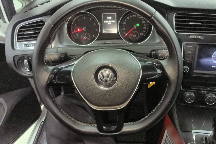 Used Volkswagen Golf 2017 230TSI Automatic Comfort Edition – Celebrating Milestone of One Million Units
