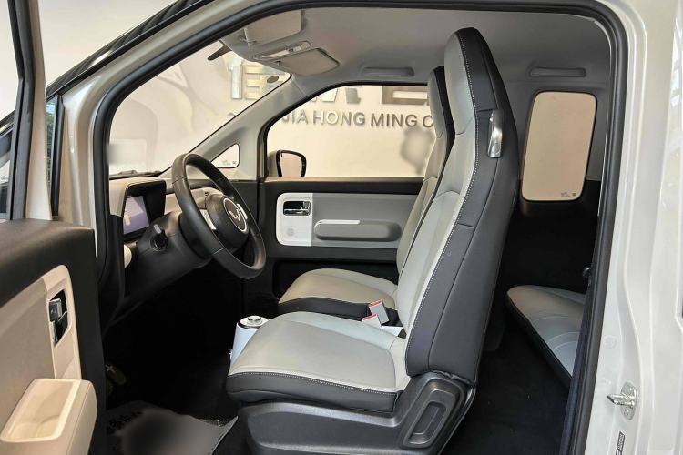 Used Wuling Air ev 2023 - Four Seats - Standard Edition
