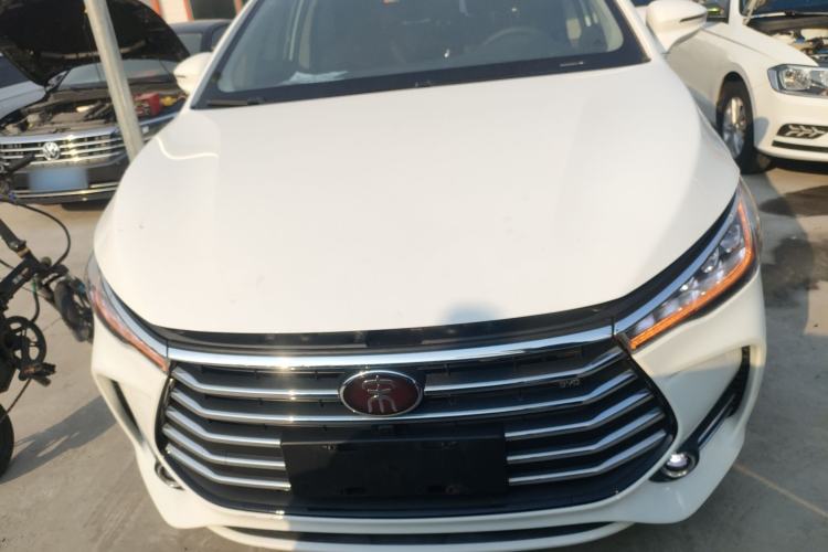 Used BYD Song MAX 2017 1.5T Automatic Smart Connect Elite 7-Seater
