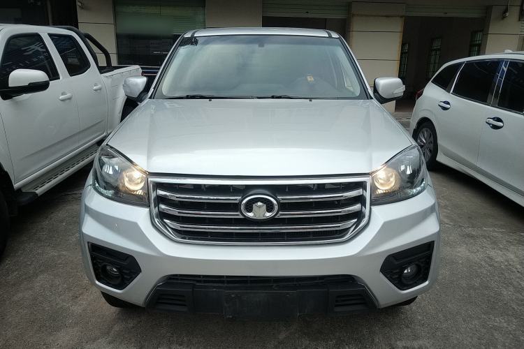 Used Great Wall Wingle 5 2017 2.0T European-Style Diesel Two-Wheel-Drive Elite Version with Large Double Cab – GW4D20B