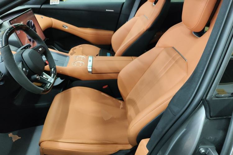 Used Xiaomi Auto YU7 2025 Ultra-Long Range High-Performance All-Wheel-Drive Max Edition
