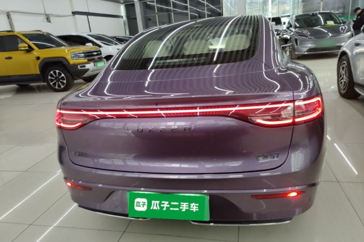 Used Hima Luxeed S7 2024 Ultra Four-Wheel Drive Flagship Edition
