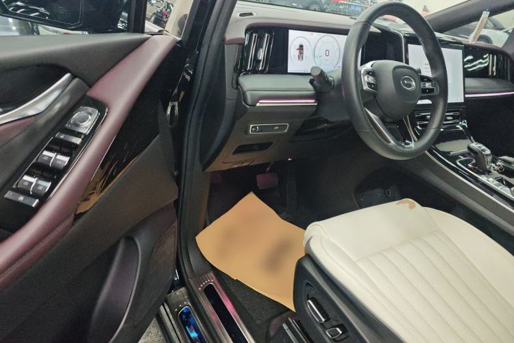 Used GAC Trumpchi M8 2024 Master Series 400T Prestige Edition
