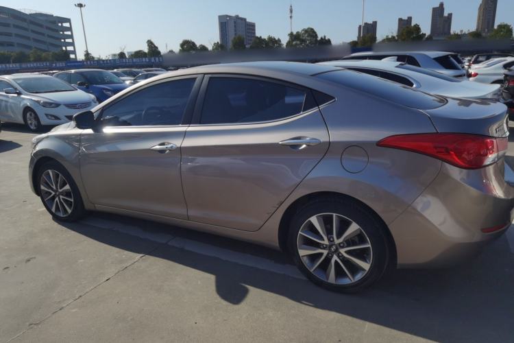 Used Hyundai Elantra 2015 1.6L Automatic Leading Model