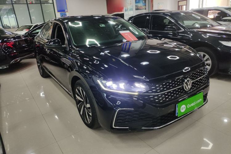 Used Volkswagen Passat 2022 330TSI Starry Luxury Edition