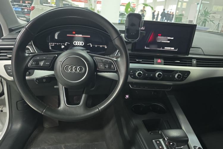 Used Audi A4L 2022 35 TFSI Fashion Dynamic Model
